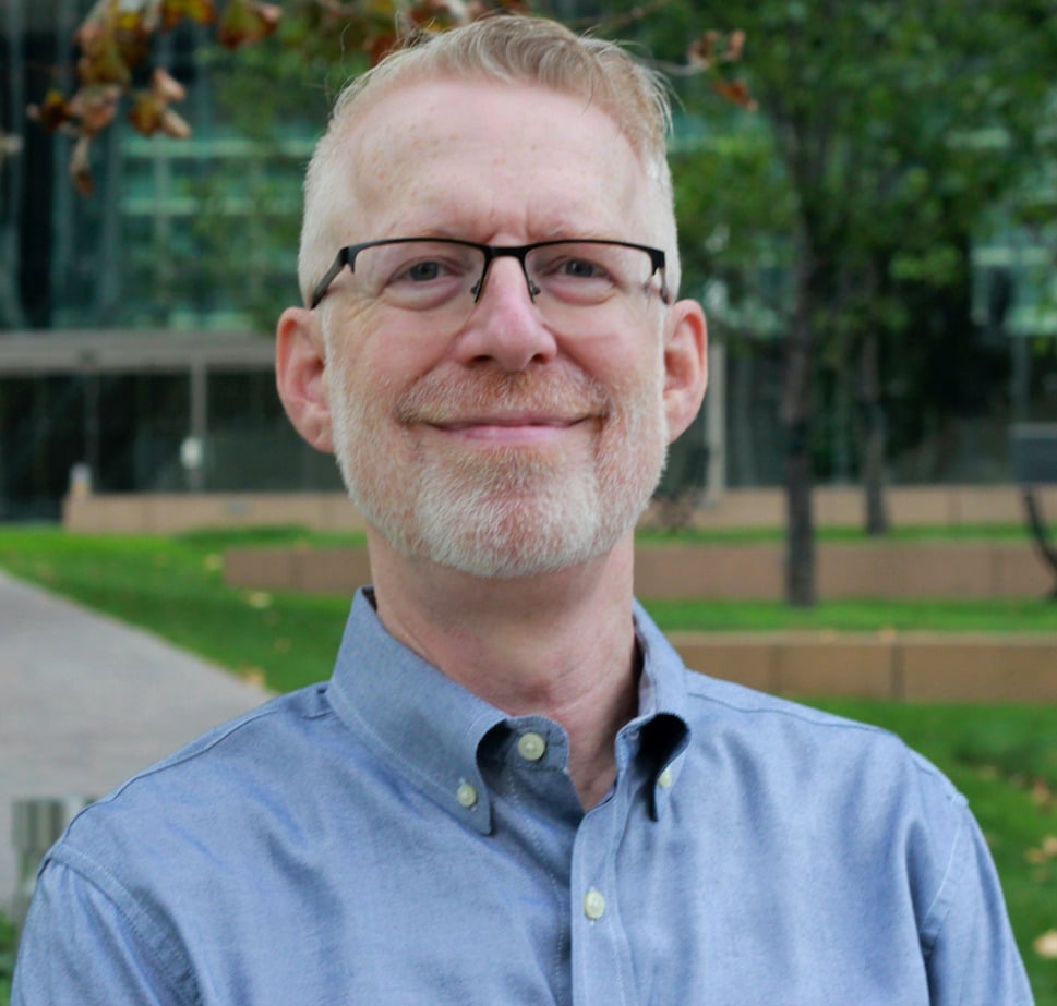 Philip-Lewis-Relationship-Therapist-Headshot-square
